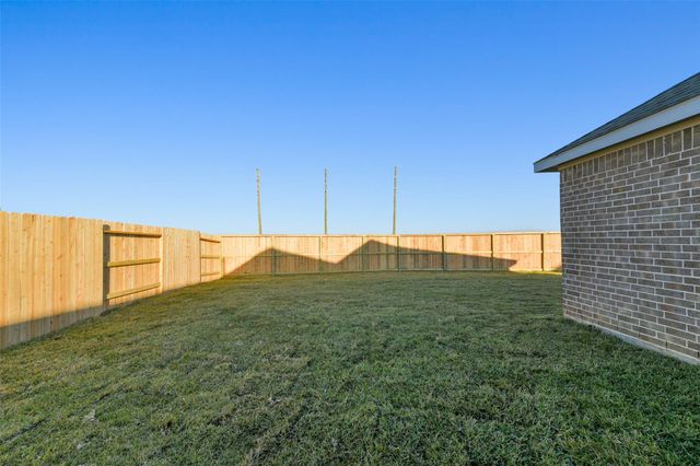 1525 Apache Heights Drive, Dayton, TX 77535