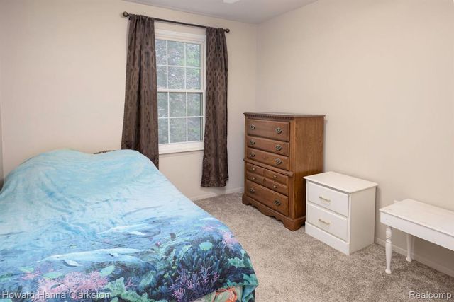3145 Hidden Ridge Drive, Waterford, MI 48328