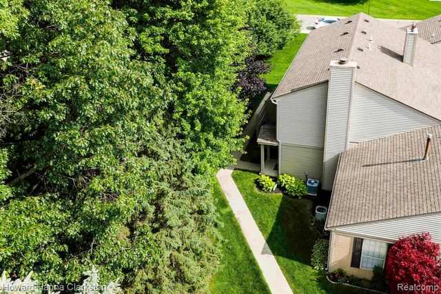 3145 Hidden Ridge Drive, Waterford, MI 48328