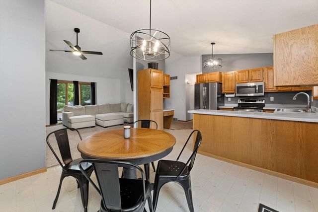 430 Lee DRIVE, West Salem, WI 54669