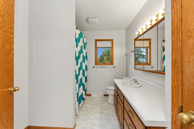 430 Lee DRIVE, West Salem, WI 54669
