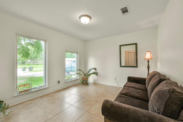 5705 Woodville Lane, Pearland, TX 77584