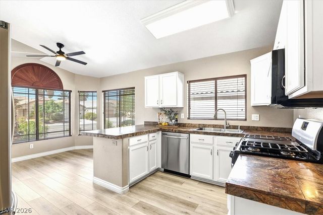 972 Hollandsworth Avenue, Las Vegas, NV 89123