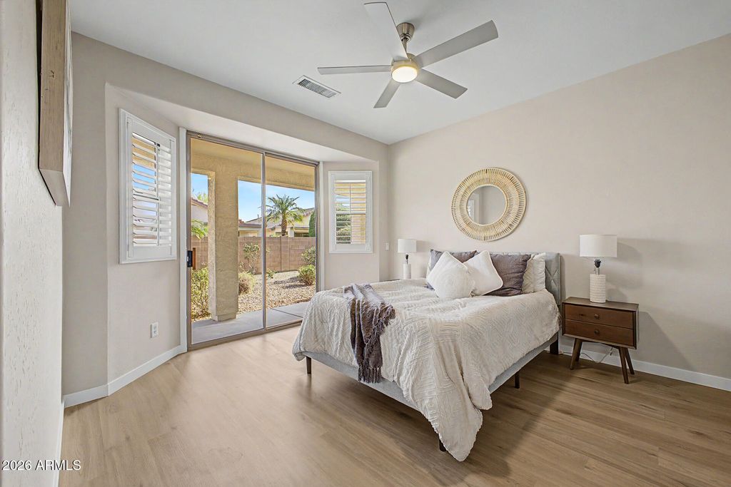 Image 14 of property listing at 17015 W BRIDLINGTON Lane, Surprise, AZ 85374