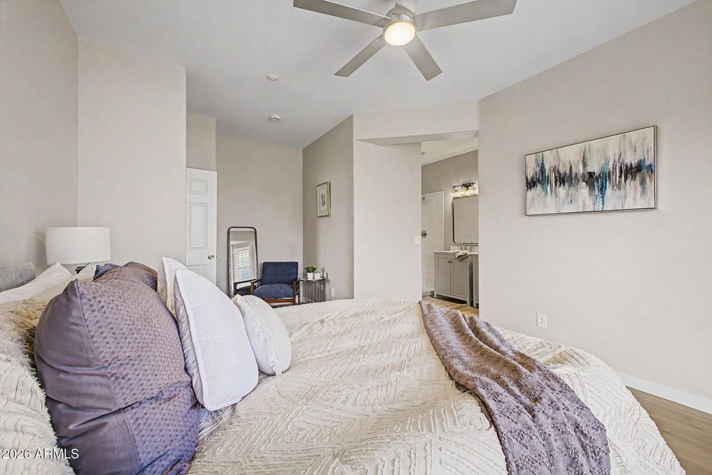 Image 15 of property listing at 17015 W BRIDLINGTON Lane, Surprise, AZ 85374