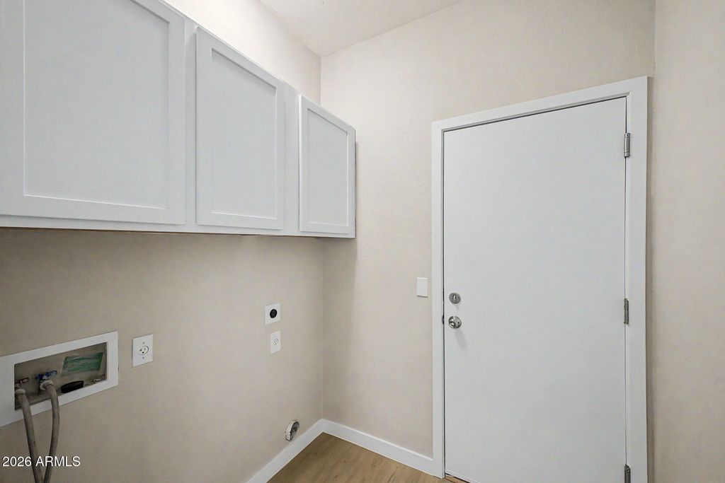 Image 24 of property listing at 17015 W BRIDLINGTON Lane, Surprise, AZ 85374
