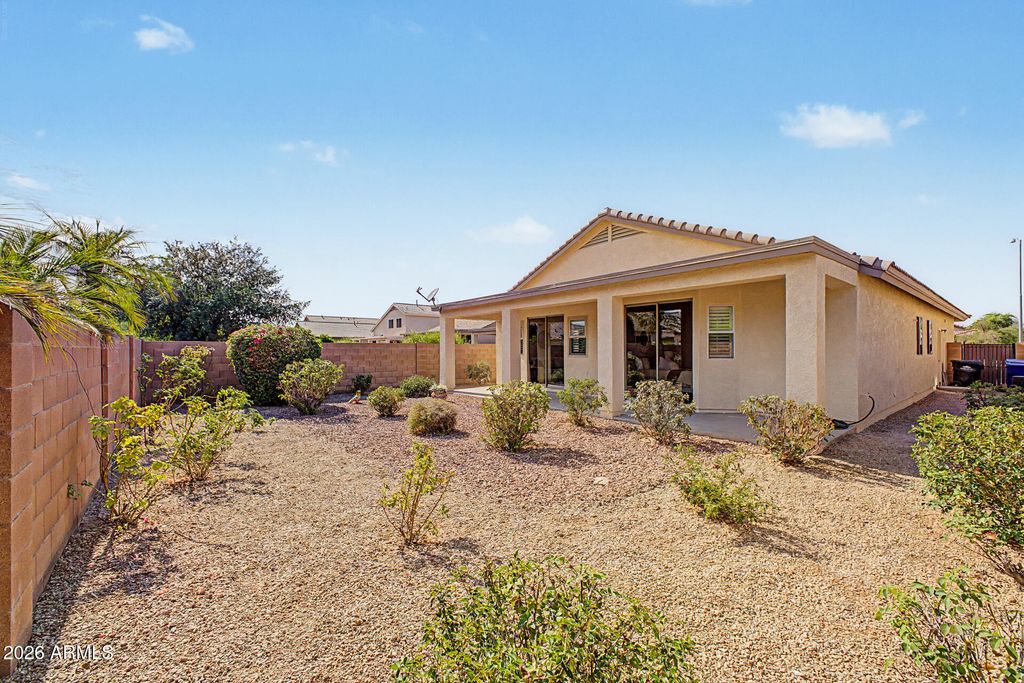 Image 26 of property listing at 17015 W BRIDLINGTON Lane, Surprise, AZ 85374