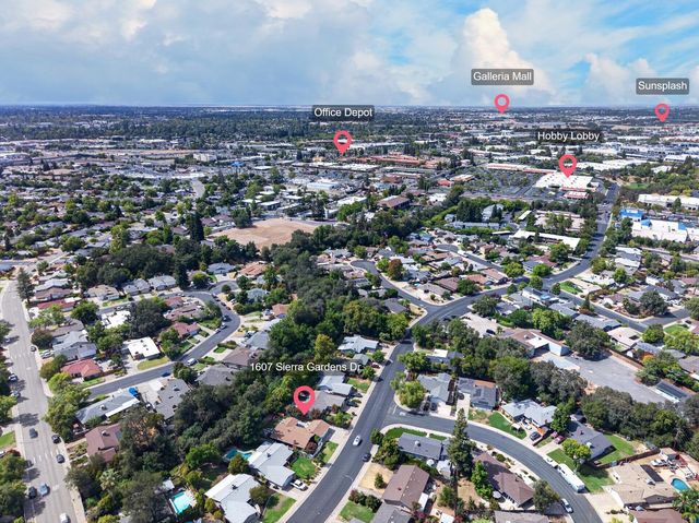 1607 Sierra Gardens Dr, Roseville, CA 95661