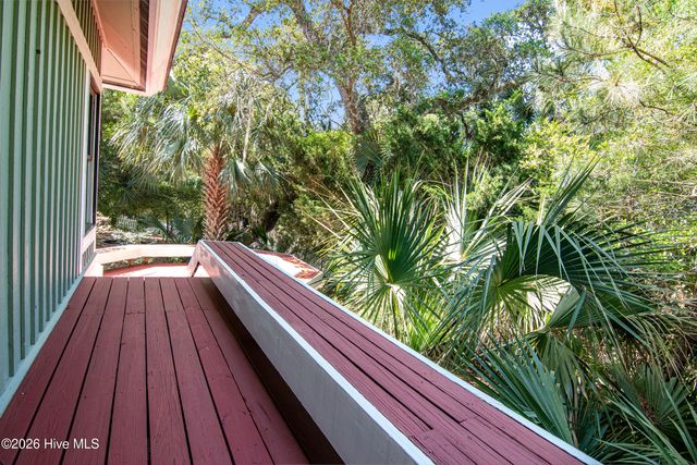 122 Edward Teach Wynd, Bald Head Island, NC 28461
