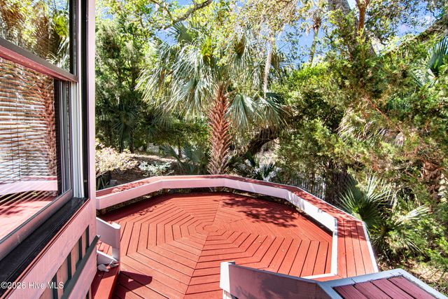 122 Edward Teach Wynd, Bald Head Island, NC 28461
