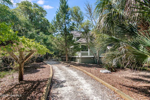 122 Edward Teach Wynd, Bald Head Island, NC 28461