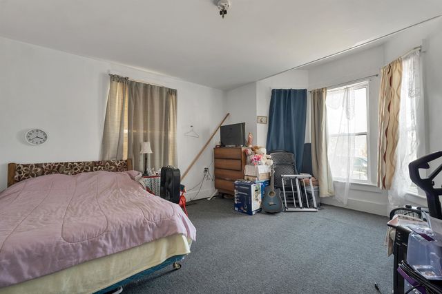 25 School Street, Bristol, NH 03222