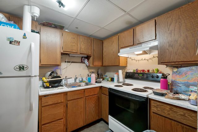 25 School Street, Bristol, NH 03222