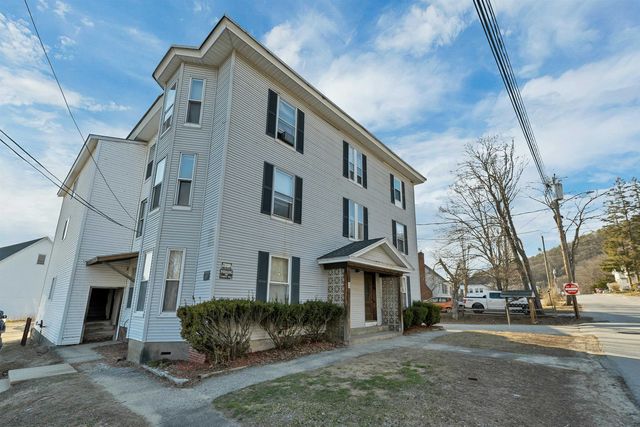 25 School Street, Bristol, NH 03222