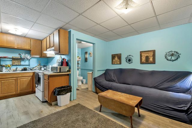 25 School Street, Bristol, NH 03222