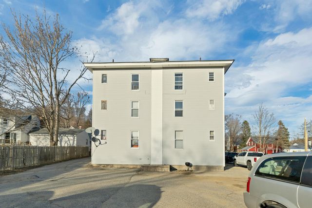 25 School Street, Bristol, NH 03222