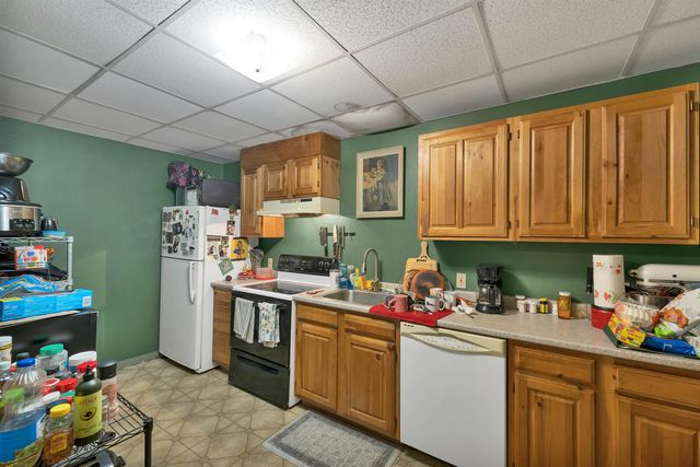25 School Street, Bristol, NH 03222