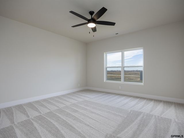 11666 S 124th Avenue, Papillion, NE 68046