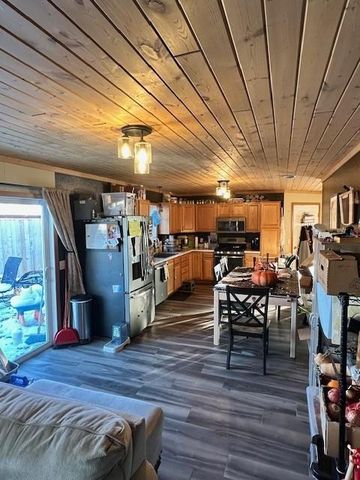 913 4th Street SE, Bemidji, MN 56601