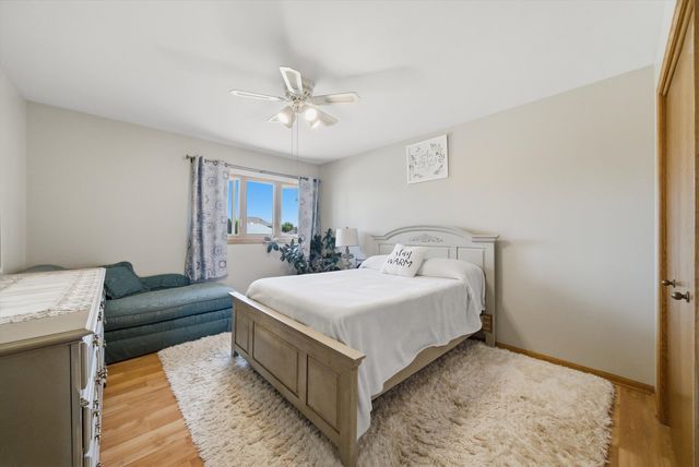 10816 Long Avenue, Oak Lawn, IL 60453