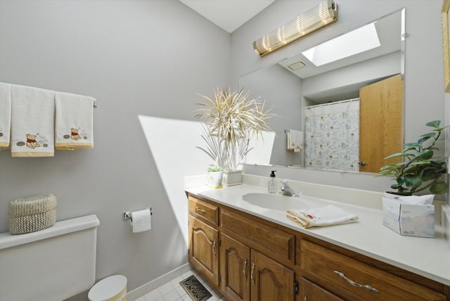 10816 Long Avenue, Oak Lawn, IL 60453