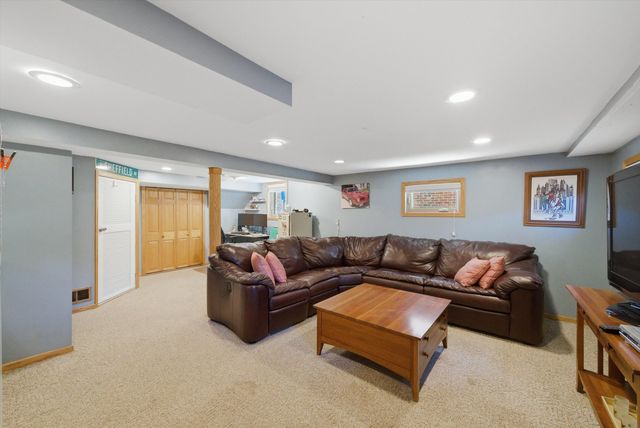 10816 Long Avenue, Oak Lawn, IL 60453