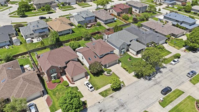 10816 Long Avenue, Oak Lawn, IL 60453
