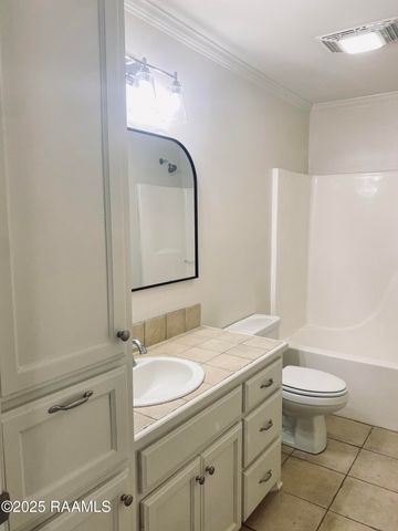 108 Laguna Lane, Lafayette, LA 70508