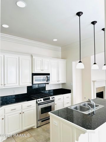 108 Laguna Lane, Lafayette, LA 70508