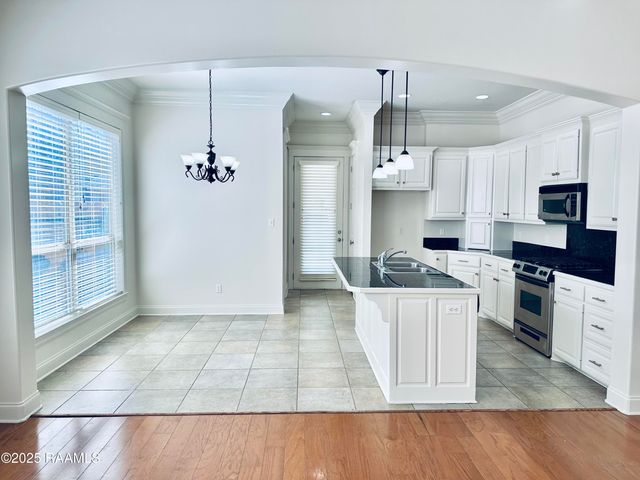 108 Laguna Lane, Lafayette, LA 70508