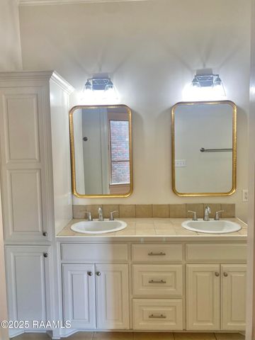 108 Laguna Lane, Lafayette, LA 70508