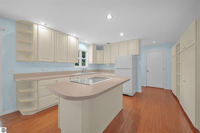 112 George Street, Cadillac, MI 49601