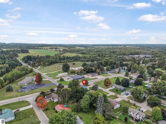 112 George Street, Cadillac, MI 49601