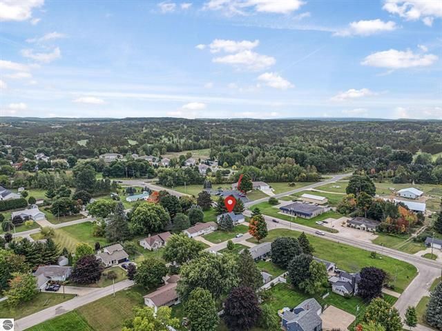 112 George Street, Cadillac, MI 49601