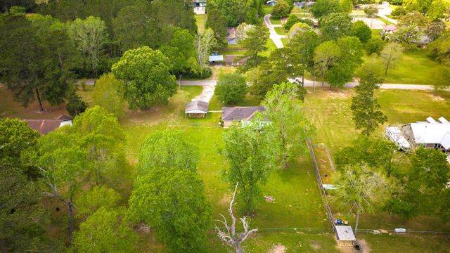 200 Manuel Road, Shepherd, TX 77371