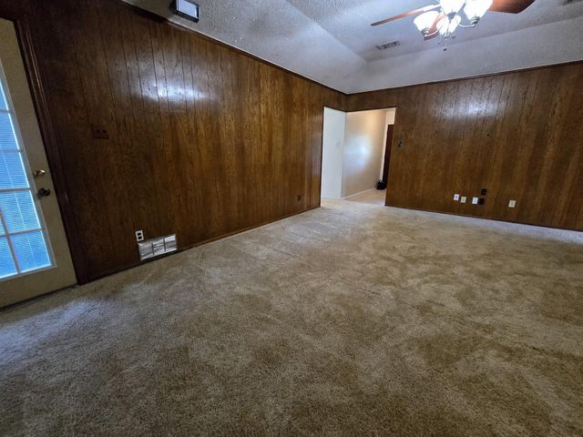 200 Manuel, Shepherd, TX 77371