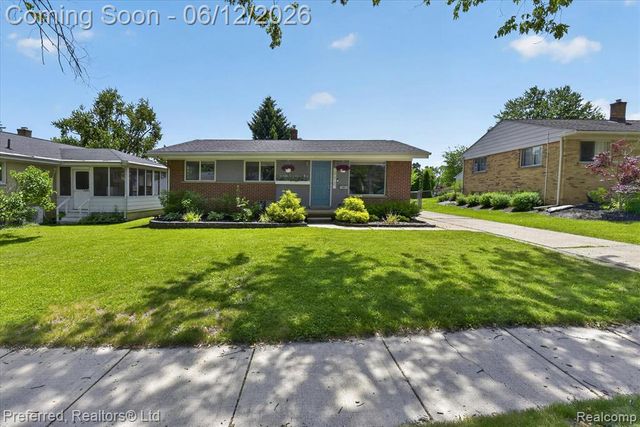 272 Lawson Street, Saline, MI 48176