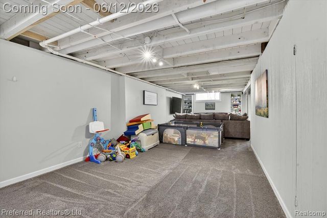 272 Lawson Street, Saline, MI 48176