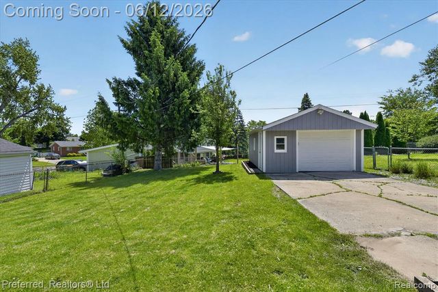 272 Lawson Street, Saline, MI 48176