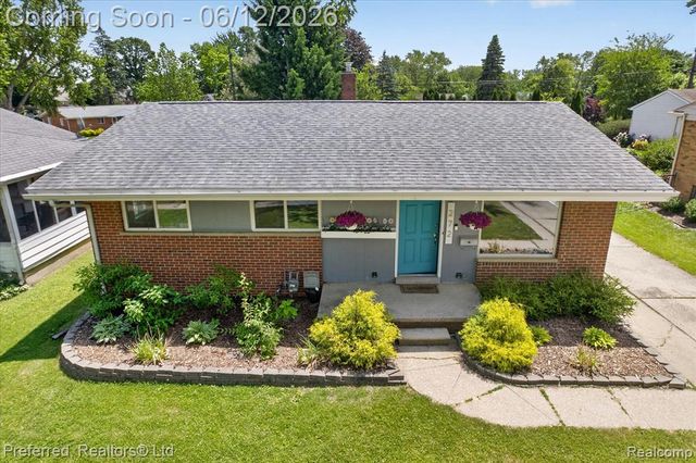 272 Lawson Street, Saline, MI 48176