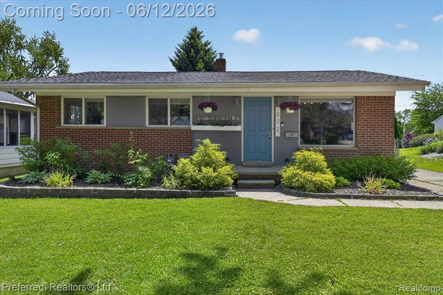 272 Lawson Street, Saline, MI 48176