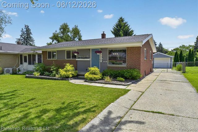 272 Lawson Street, Saline, MI 48176