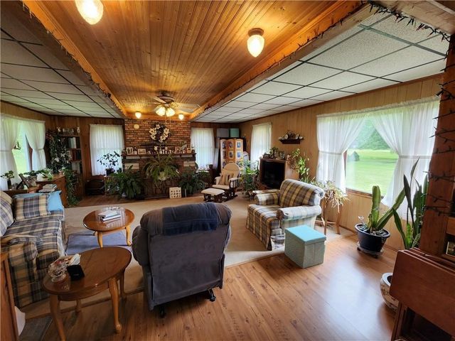 2730 DEPOT Road, Harborcreek, PA 16421