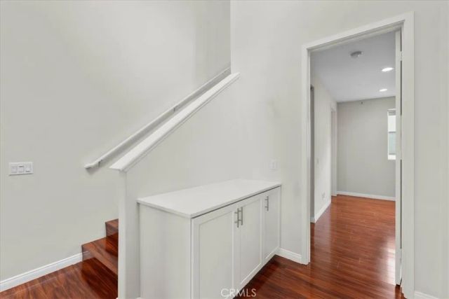 13225 Victory Blvd, Van Nuys, CA 91401