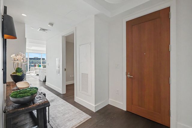 50 Liberty Drive 7E, Boston, MA 02210