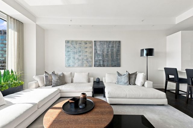 50 Liberty Drive 7E, Boston, MA 02210