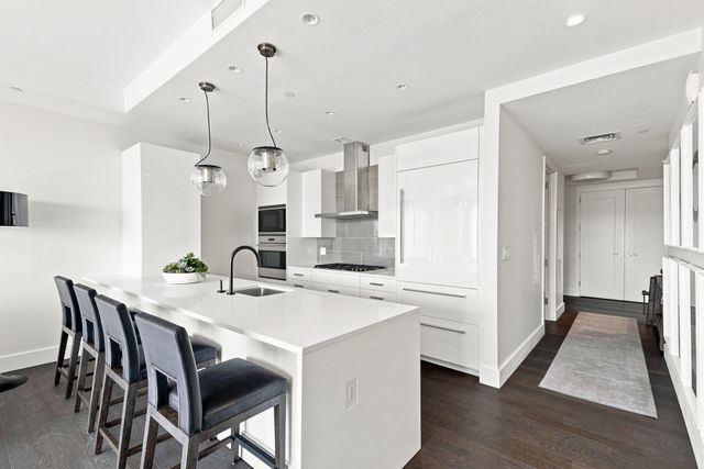 50 Liberty Drive 7E, Boston, MA 02210