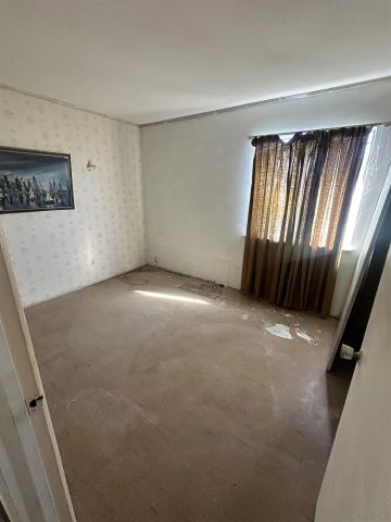 128 Old Oak Dr, San Diego, CA 92114