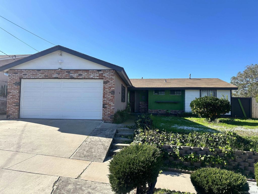 128 Old Oak Dr, San Diego, CA 92114