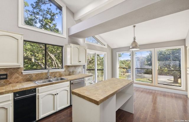 8267 PIMLICO LN, Boerne, TX 78015